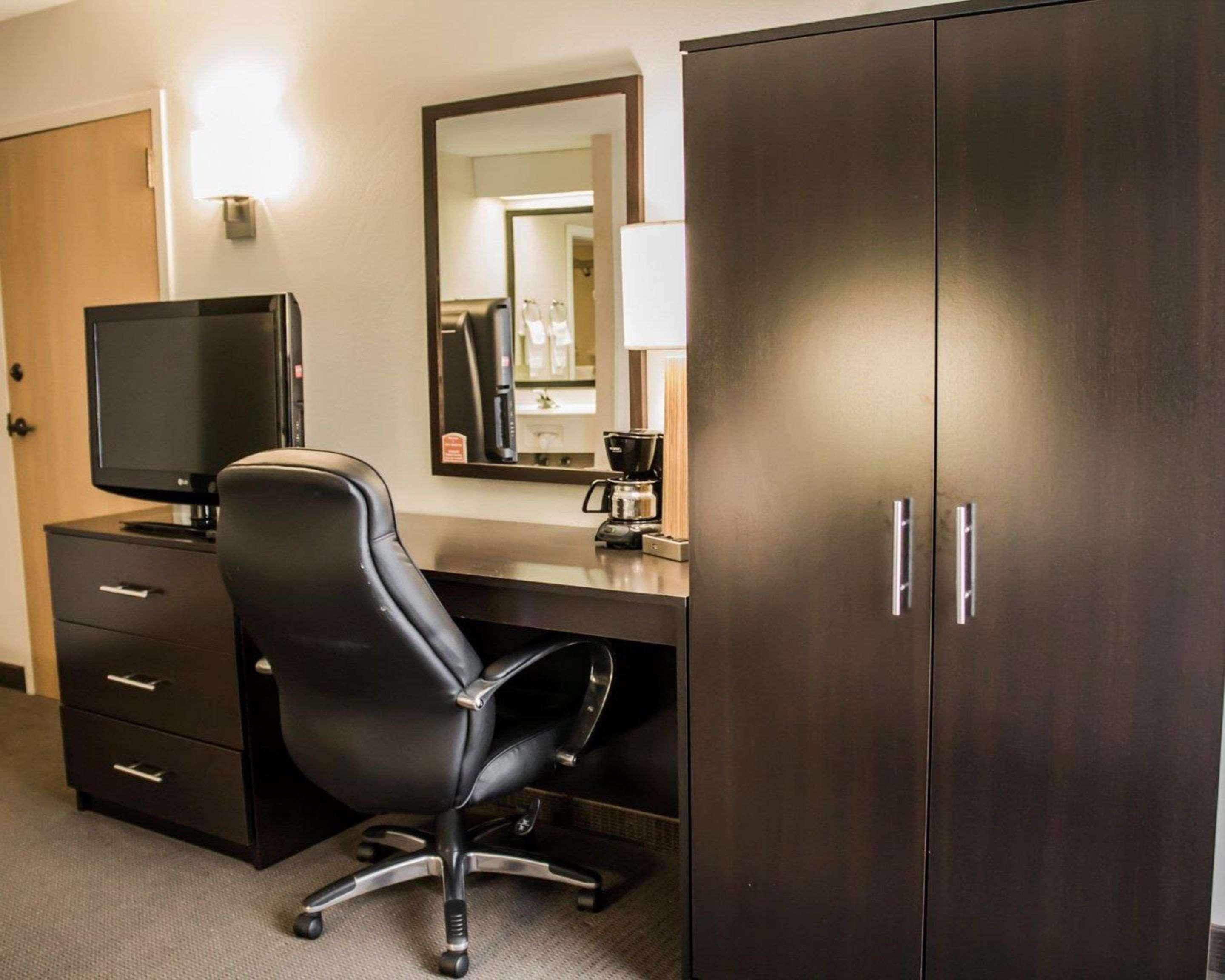 Sleep Inn Geistown Екстер'єр фото