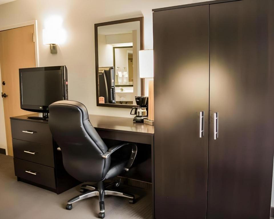 Sleep Inn Geistown Екстер'єр фото